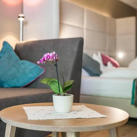 Hotel Stroblhof Active Family San Leonardo in Passiria